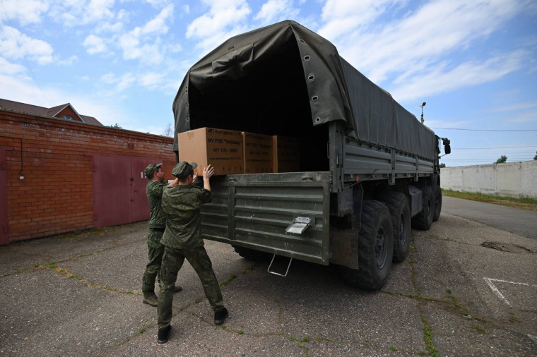 Очередной груз отправлен сегодня в рамках народной программы «Единой России». Очередной груз отправлен сегодня в рамках народной программы «Единой России».